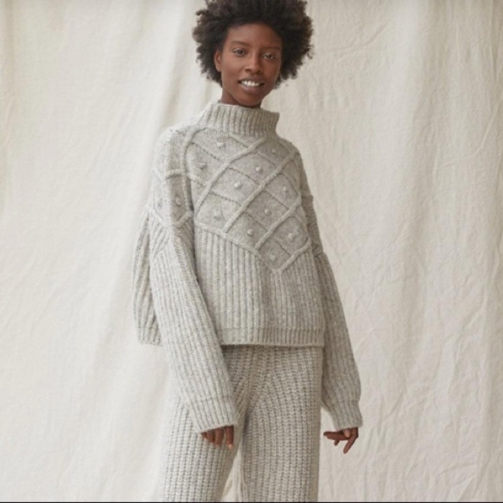 Lunya Wool Sweater 🤍
